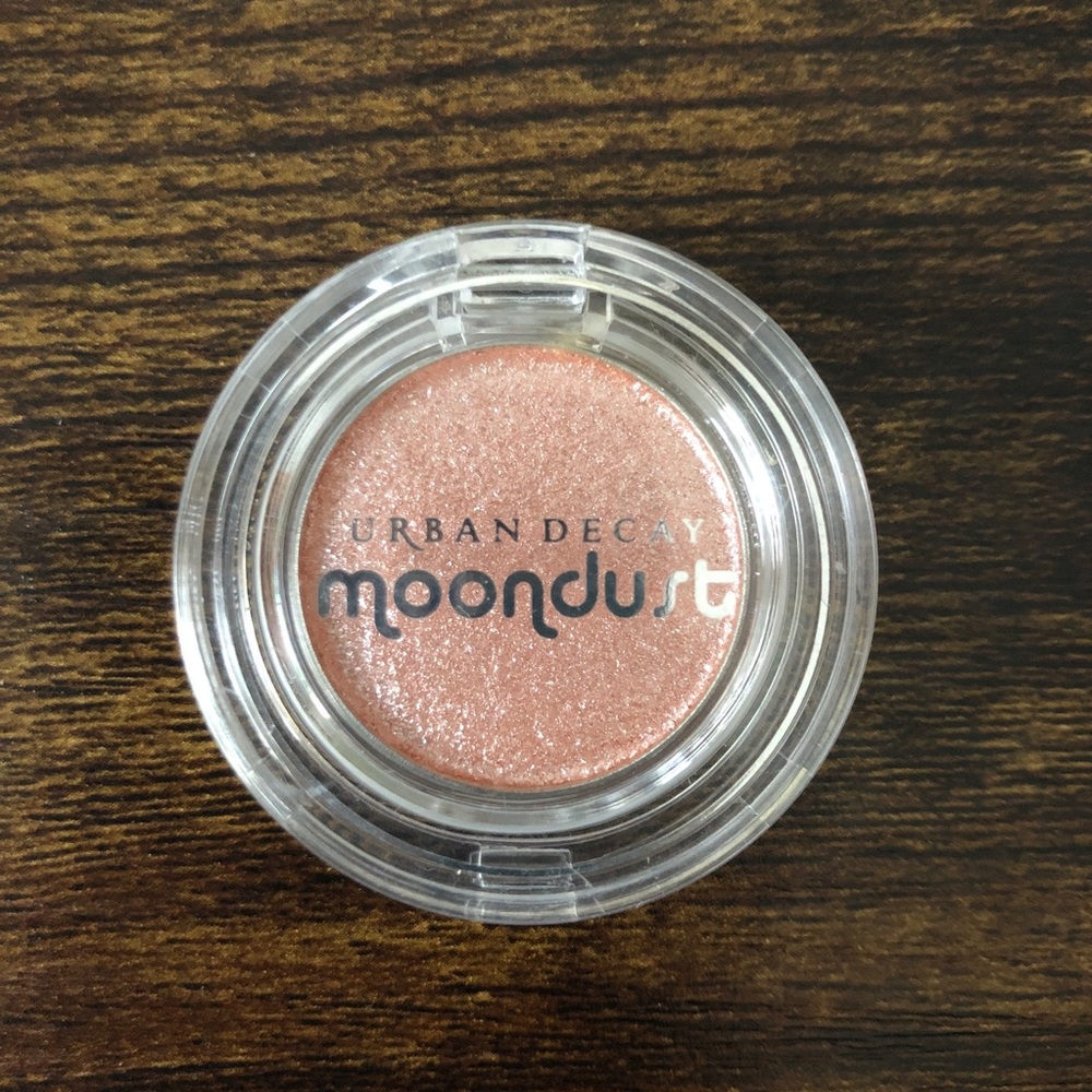 Urban Decay Moondust Eyeshadow in STARLIGHT